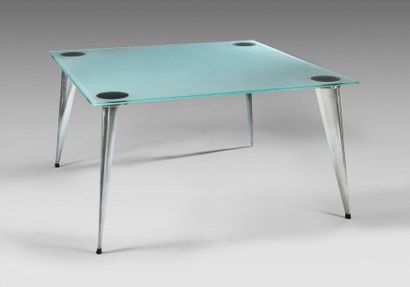 PHILIPPE STARCK (né en 1949) 
Dining table model "Jack Lang", white sandblasted glass...