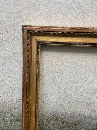 null Cadre en bois et stuc doré, XIXème

32 x 48,5 x 7 cm 

(vendu en l'état)