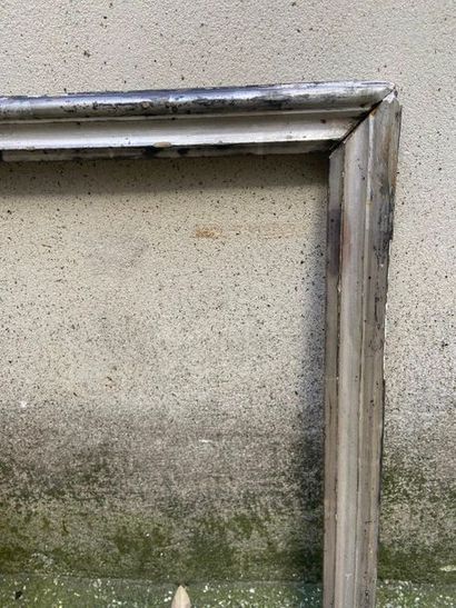 null Baguette en bois argenté,

Allemagne, XIXème

36,5 x 27,5 x 3,5 cm

(vendu en...