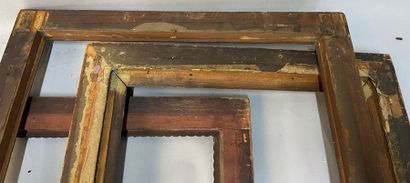 null Three wood and veneer frames, 19th century

48 x 61 x 5.5 cm

47 x 39.5 x 8...