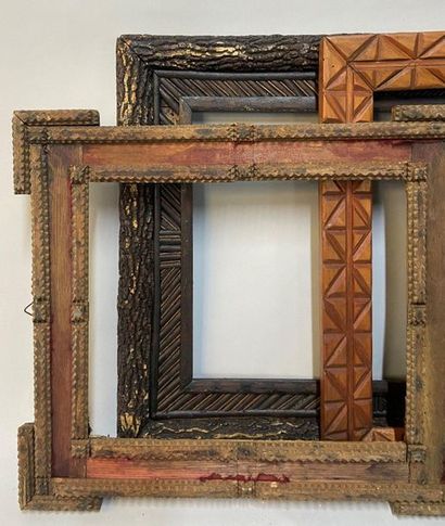 null 4 frames including two Black Forest, and two with geometrical decoration, 19th...