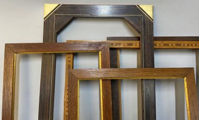 null Set of 3 frames and sticks in wood and various veneers, 19th and 20th century

A...