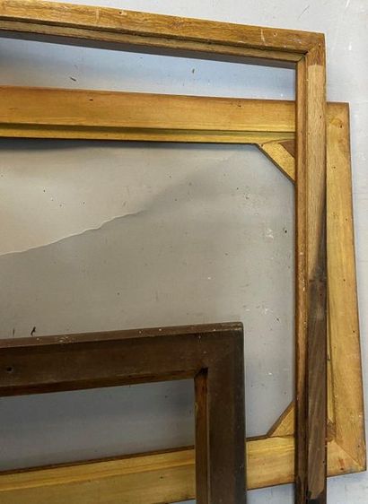 null Set of 3 frames and sticks in wood and various veneers, 19th and 20th century

A...