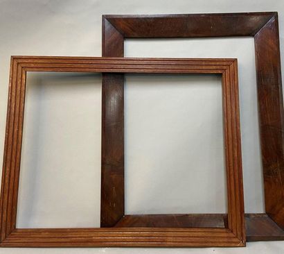null Two natural oak and veneer frames, circa 1900

57.5 x 77 x 6 cm

53 x 69.5 x...