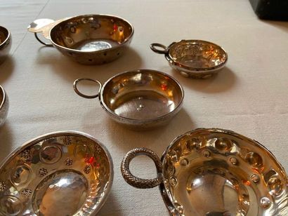 null Wine tasting set in silver 950°/°°°°° decorated with gadroons, cups or vine...