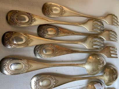 null Set in silver 950°/°°°° including a set of 6 flatware, beaded frame on the spatula.

6...