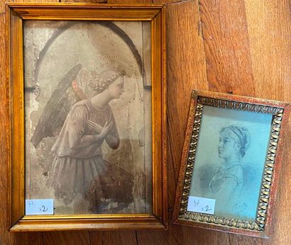 null Set of 2 boxes 

Portrait of a young girl, pencil

Angel, reproduction

33 x...