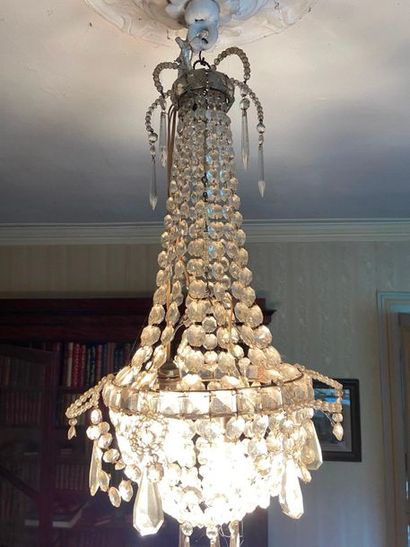null Faceted chandelier

H: 64 cm 

(sold as is)

(LOT IN STORAGE, SPECIAL CONDI...