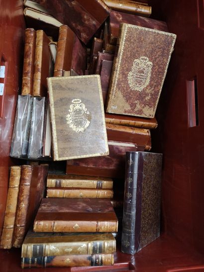 null 
Batch of paperbacks, 19th and 10th century

College Louis Le Grand, art books,...