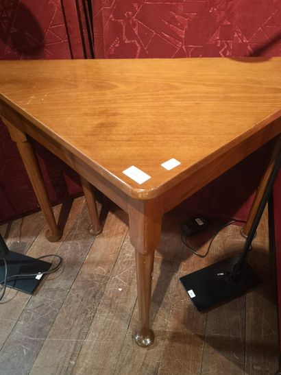 null 
TABLE À JEUX de style REGENCY ANGLETERRE En acajou, le plateau dépliant par...