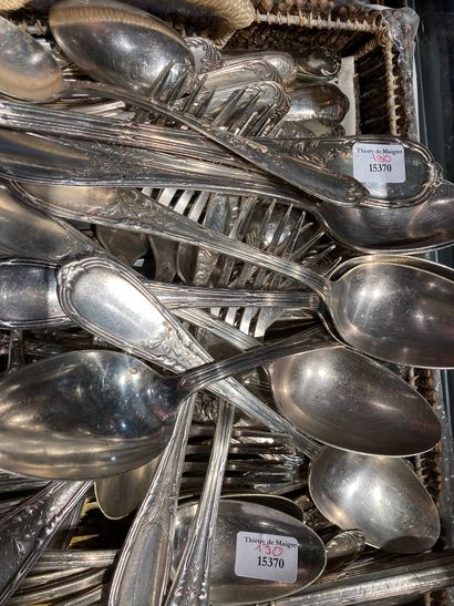  Lot of silver plated metal: household parts...