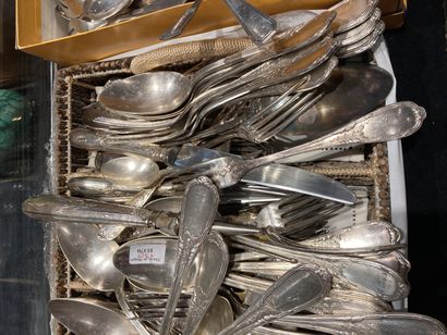 null 
Lot of silver plated metal: household parts and miscellaneous

sold as is
