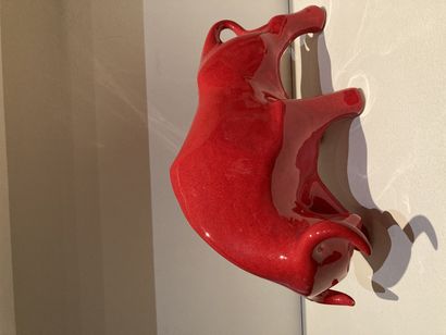 null 
Bronze bull's head H: 20 cm




A red ceramic bull is attached Long: 33 cm

Lot...