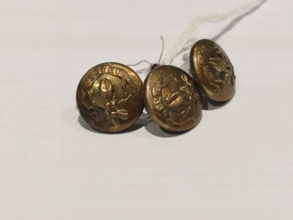 null Equipage de DANNE. (1839 / 1874) Deuxième bouton. Trois petits boutons