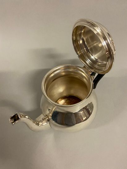 null 
Service thé café en métal argenté, comprenant une cafetière (H: 19cm) et une...
