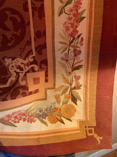 null Tapisserie à décor de fleurs

Fin XIXème siècle

180 x 249 cm

(GARDE-MEUBLE...