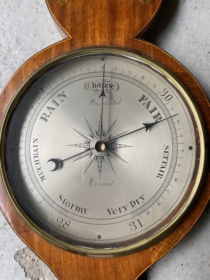 null English Barometer 

late 19th, early 20th century 

H: 98 cm 

(sold as is)