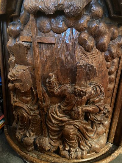 null Pair of carved and moulded oak pulpit elements depicting a religious scene 

Around...