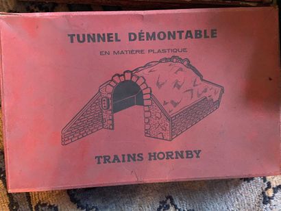 null Lot Hornby trains et meccano

(vendu en l'état)