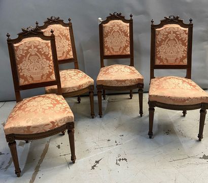 null Suite of four Louis XVI style chairs with salmon-coloured floral decorations.

100...