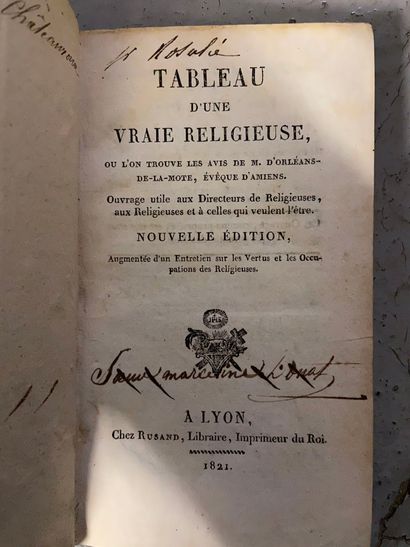 null lot de livres reliés, la religieuse sanctifié, œuvres de sainte Thérèse, tableau...