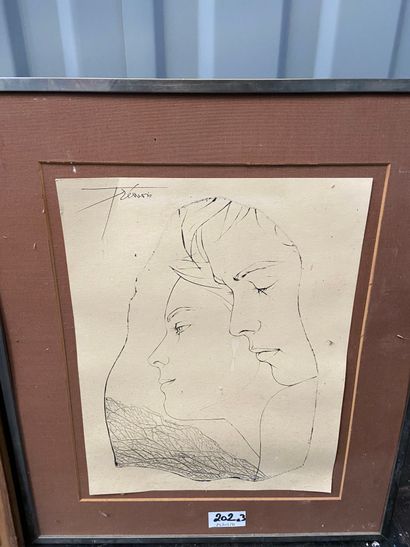 null Ensemble de 3 encadrés :

deux visages d'après Trémois, 31 x 24 à vue

Portrait...