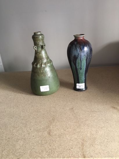 null GREBER : Deux petits vases en grès (accident au col et en bordure de la base...