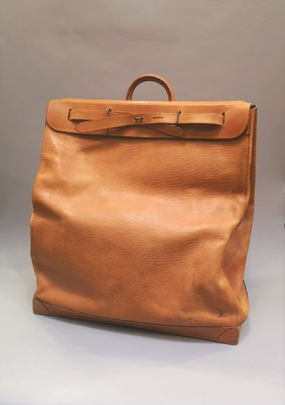 null LOUIS VUITTON, Circa 1980. Sac « Steamer Bag » 55 cm en cuir épi Winnipeg Sable,...