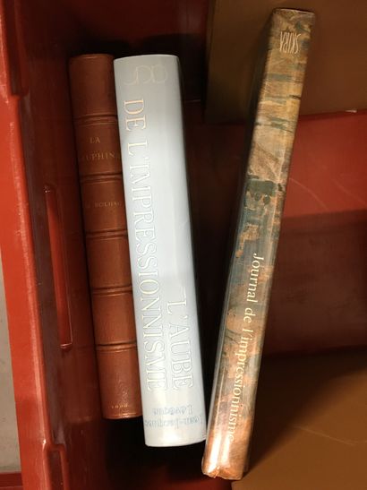null 
1 caisse et 1 manette de volumes reliés et livres d’art dont Erasme, Histoire...