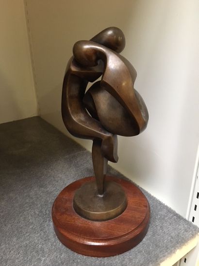 null Y. DARMON, Coupke en lacé, bronze, 8/25, n° socle en bois, H : 30 cm