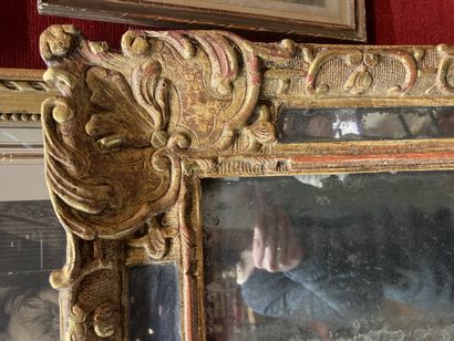 null 
Gilded wood mirror Model Louis XIV

73 x 62 cm

Lot sold as is, glass with...