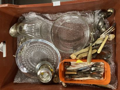 null Lot of silver plated metal including knife holder, cutlery (service cutlery...)...