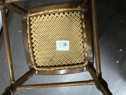 null Two little seats in the taste of South East Asia

rope trim 

H: 38 and 58 cm

Accidents...