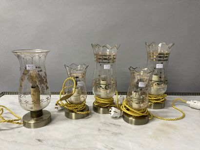 null Batch comprising five photophores, two pairs of which are made of glass decorated...