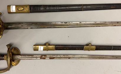 null Une épée d'officier de marine modèle 1837, garde à une branche en laiton, clavier...