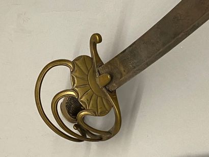 null Sabre de cavalerie légère, garde à quatre branches en laiton se raccordant sur...