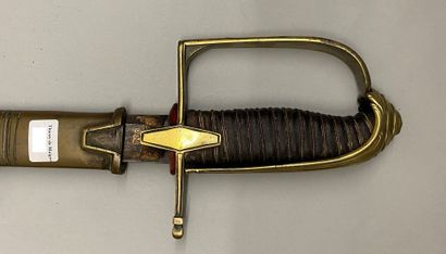 null Sabre de cavalerie légère, garde à une branche de type hussard ; lame courbe...