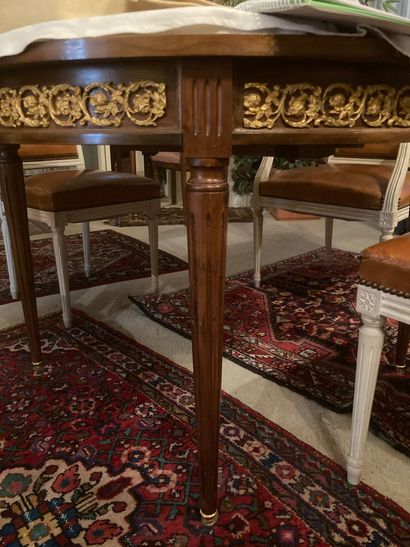 null Mahogany and mahogany veneer dining room table with ormolu ornamentation including...
