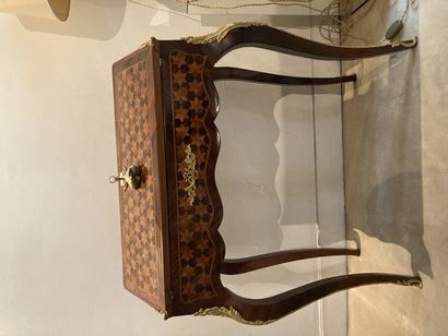 null Wooden slope desk with inlaid decoration 

Late 18th - early 19th century 

H:...