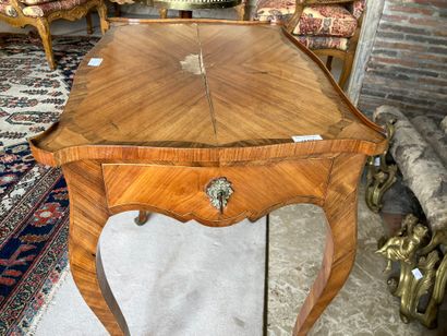 null LOUIS STYLE PEDESTAL TABLE XVI

XIXTH CENTURY

In mahogany, the fluted tripod...