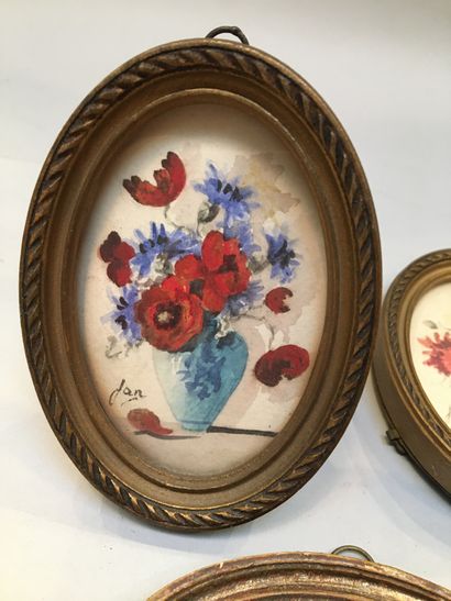  Trois miniatures ovale portant signature JAN et M.DURIEZ MANUEL. 
8,5 x 6 cm, 8...