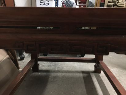 null Table basse en bois Style Asie

62x62

Hauteur : 50 cm 

Vendu en l'état