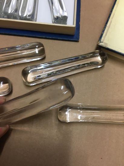 null 11 porte-couteaux en cristal DAUM

L : 10 cm 

Vendu en l'état