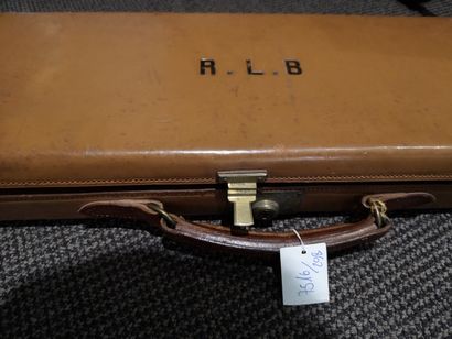 null Cogswell & Harrison. Très belle valise pour petit calibre en cuir clair.