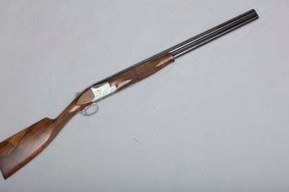 null Fusil superposé Browning B25 B2 calibre 12/70 (n°19046 S73). Canons lisses de...