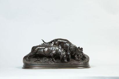 null 
Pierre Jules MENE (1810 - 1879). Bassets fouillant un taillis. Epreuve en bronze...
