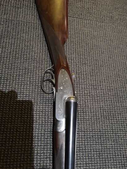 null Fusil Famars à platines, calibre 12 (n°32399). Très belle fabrication italienne,...