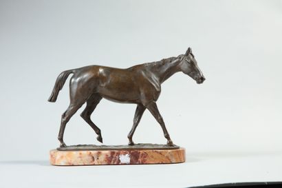 null 
Isidore BONHEUR (1822-1901). Cheval au pas. Bronze à patine brune nuancée signé...