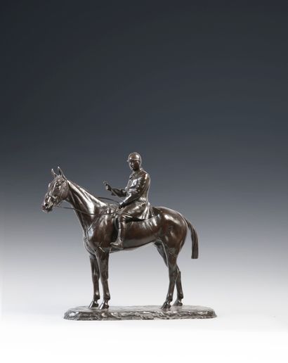 null Georges MALISSARD (1877-1942). Veneur à cheval. Bronze à patine brune nuancé,...