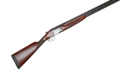 null Fusil Browning B25 calibre 12 (n°49533S6). Canons lisses de 71cm, Longueur totale...